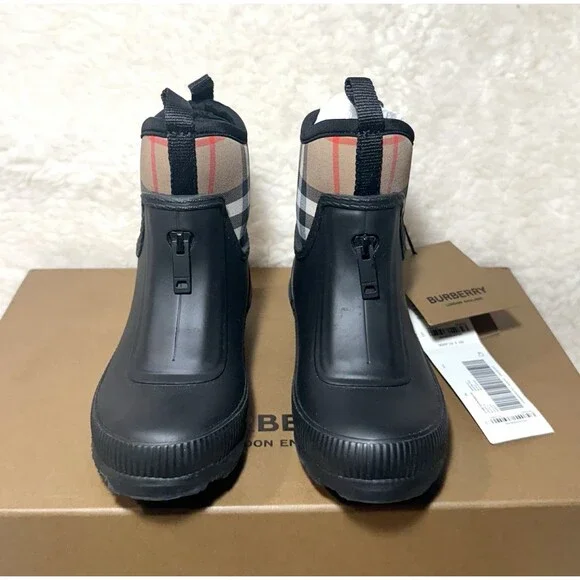 Burberry Flinton Black Rubber Rain Boots Toddler US 8 EUR 25 NEW - Picture 3 of 8